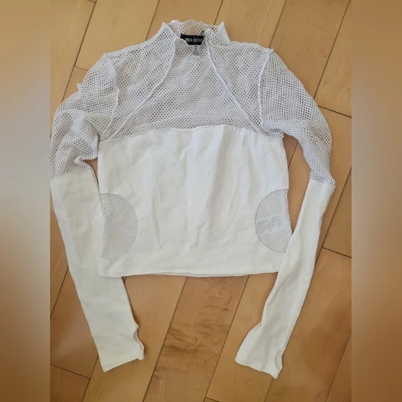 Urban Outfitters White Mesh Long Sleeve Top Mock Neck Size M - Picture 3 of 4